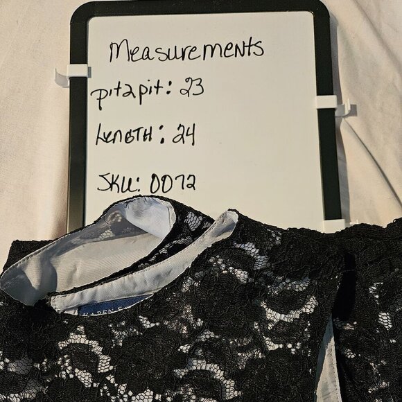 Karen Scott size XL White colored lining with black lace layover sleeveless - Picture 6 of 6